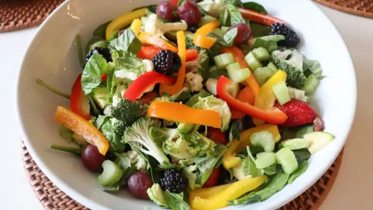 Weight Loss Salad: వేగంగా బరువు తగ్గాలంటే.. ఈ సలాడ్‌ని మీ డైట్‌లో చేర్చాల్సిందే.. ఎలా తయారు చేయాలంటే?