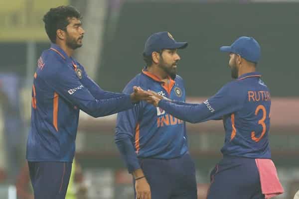 IND vs WI: హిట్ మ్యాన్ హ్యాట్రిక్.. మ్యాచ్లే కాదు.. సిరీస్లు కూడా.. విండీస్ని వైట్ వాష్ చేసిన భారత్..