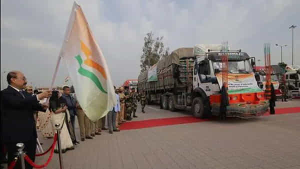 Afghanistan-India: తీవ్ర ఆహార సంక్షోభంలో ఆఫ్గన్ ప్రజలు.. పాక్ మీదుగా 2,500 టన్నుల గోధుమలను పంపిణీ చేసిన భారత్!