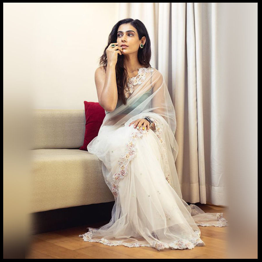 Aakanksha Singh New Photos. Credit by:Aakanksha Singh/Instagram