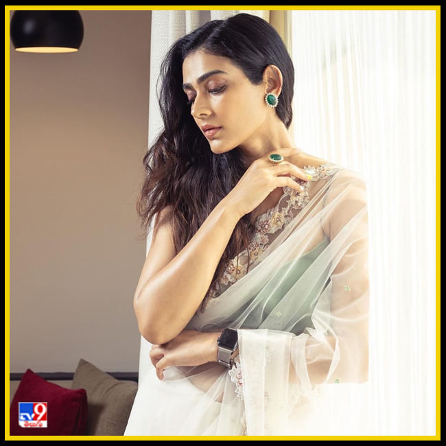 Aakanksha Singh New Photos. Credit by:Aakanksha Singh/Instagram