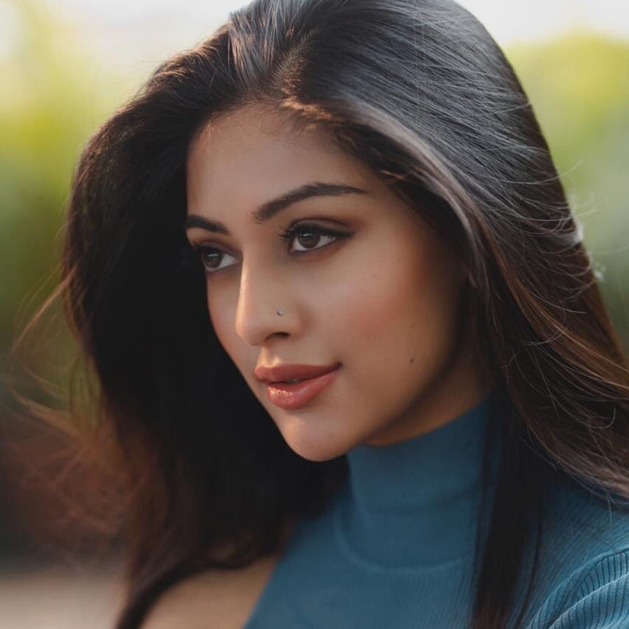 అనూ.. తరుచూ మోడ్రన్ అవతార్ లో కనిపించడానికి ఇష్టపడుతుంది