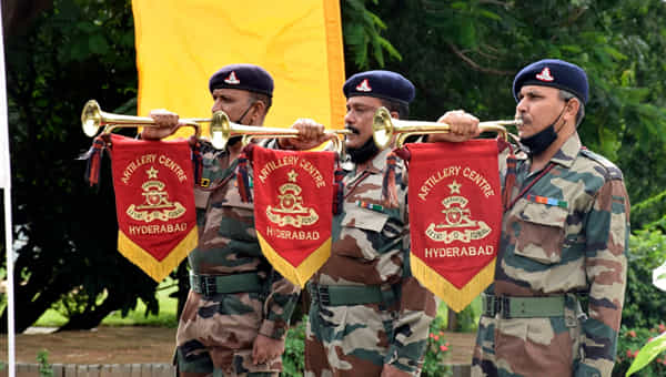 Artillery Centre Jobs: హైదరాబాద్ ఆర్టిలెరీ సెంటర్లో ఉద్యోగాలు.. నెలకు రూ. 80 వేలకుపైగా జీతం..