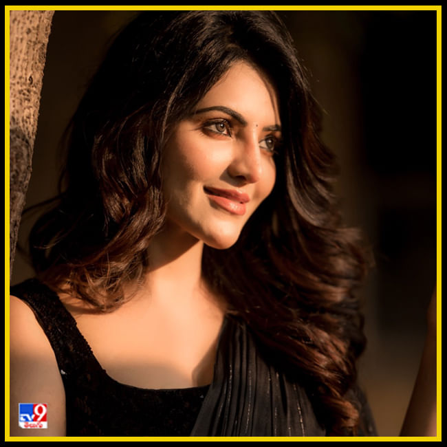 Athulya Ravi New Photos. Credit by:Athulya Ravi/Instagram