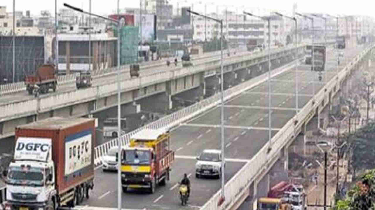 Traffic restrictions: వాహనదారులకు అలర్ట్.. రేపు నగరంలో ట్రాఫిక్ ఆంక్షలు.. ప్రత్యామ్నాయ మార్గాలివే