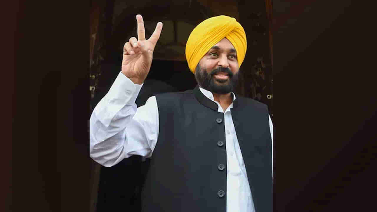 Bhagwant Mann Swearing: భగవంత్‌ సింగ్‌ మాన్‌ అనే నేను.. భగత్‌ సింగ్‌ స్వగ్రామంలో పంజాబ్‌ సీఎంగా ప్రమాణం..