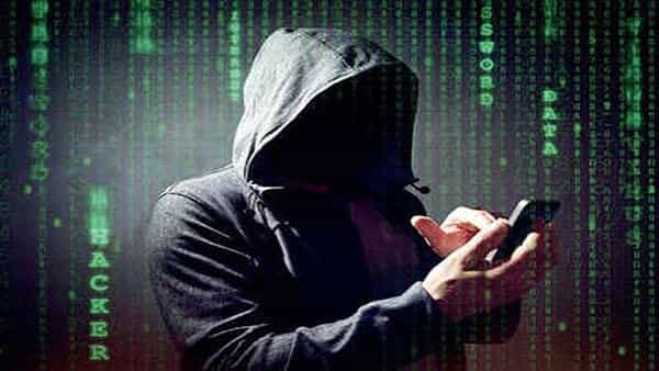 Blackmailed: మార్ఫింగ్ చేసిన వీడియోతో బ్లాక్ మెయిల్ చేసి రూ.55 వేల దోపిడి