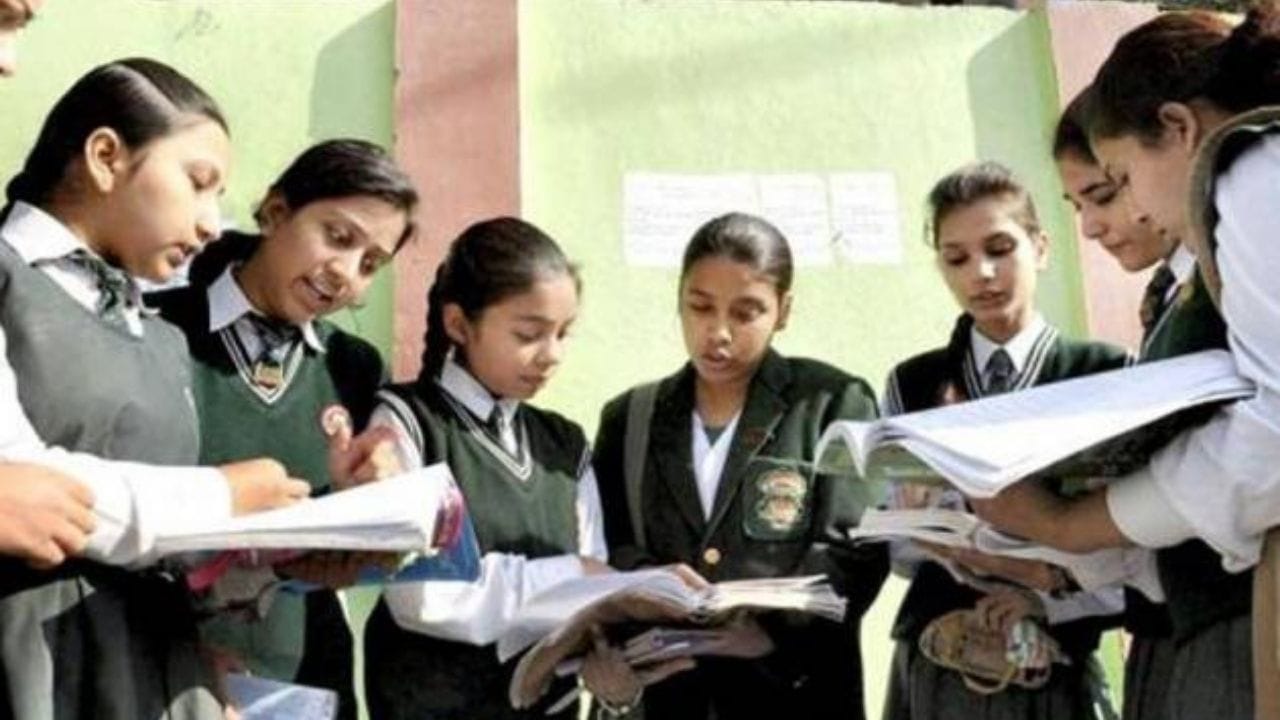 Health Tips: మీ పిల్లలు ఫైనల్ పరీక్షలకు సిద్ధమవుతున్నారా? అయితే, డైట్లో వీటిని తప్పనిసరిగా చేర్చండి..