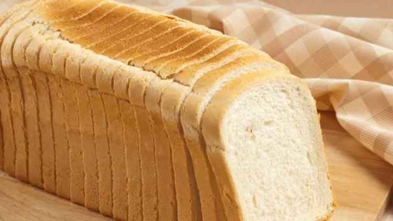 White Bread: బ్రెడ్‌ మరీ ఎక్కువగా తింటున్నారా.. అయితే ఇవి తెలుసుకోవాల్సిందే..