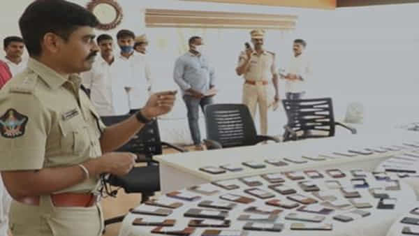 Tirupati Crime: సెకండ్ హ్యాండ్ ఫోన్లను కొనుగోలు చేయొద్దు.. భారీగా ఫోన్లు స్వాధీనం