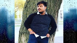 Russia Ukraine War: తల్లడిల్లుతున్న నవీన్ తల్లిదండ్రులు.. కడసారి చూపు కోసం కన్నీటిపర్యంతం..