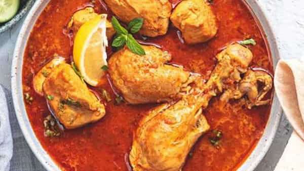 Chicken: భార్య చికెన్ వండలేదని డయల్ 100కు ఫోన్.. పోలీసులు ఏం చేశారో తెలిస్తే షాకవ్వాల్సిందే..