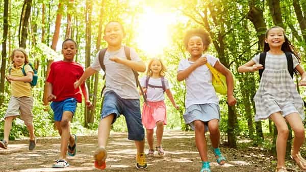 Child Care Tips: వేసవిలో పిల్లలు ఆరోగ్యంగా ఉండాలంటే ఈ పండ్లు తినిపించండి..!