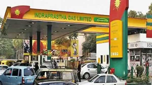 CNG Gas Prices: వినియోగదారులకు మరో షాక్.. పెరిగిన సీఎన్జీ, పీఎన్జీ గ్యాస్ ధరలు.. ఎప్పటి నుంచంటే?