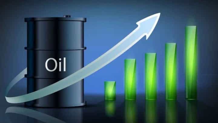 Crude Prices: చమురు ధరలకు స్టాక్ మార్కెట్కు మధ్య సంబంధం ఏమిటి? Crude Prices: చమురు ధరలకు స్టాక్ మార్కెట్కు మధ్య సంబంధం ఏమిటి?