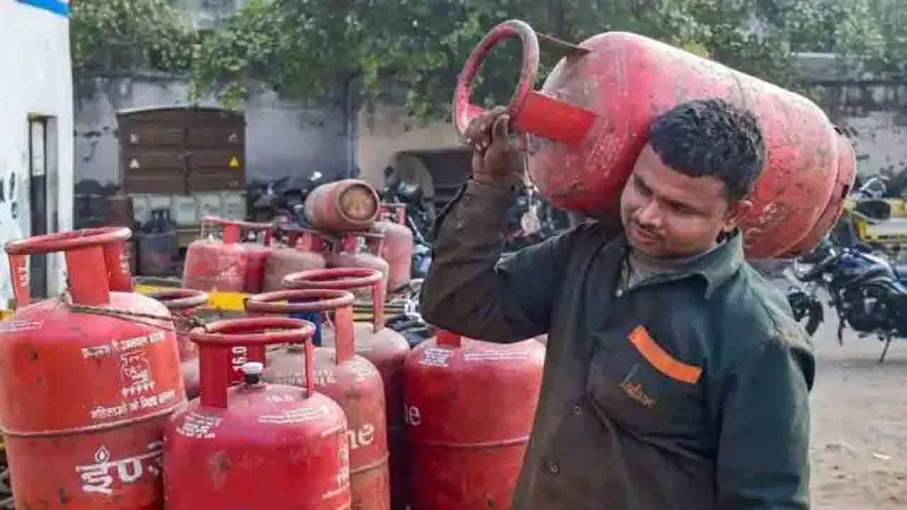 LPG Gas: గ్యాస్‌ సిలిండర్ వాడే వారికి గుడ్‌న్యూస్‌.. కేంద్రం సరికొత్త నిర్ణయం..!
