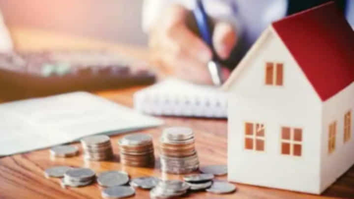 Home Loan: హోమ్ లోన్ ఈఎంఐ చెల్లించలేక పోతే ఏం జరుగుతుంది.. బ్యాంకులు ఏం చేస్తాయి..? Home Loan: హోమ్ లోన్ ఈఎంఐ చెల్లించలేక పోతే ఏం జరుగుతుంది.. బ్యాంకులు ఏం చేస్తాయి..?