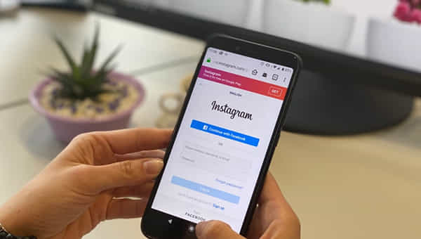 Instagram Feature: యూజర్ల కోసం మరో కొత్త ఫీచర్‌ను తీసుకొస్తున్న ఇన్‌స్టాగ్రామ్‌.. ఇకపై వాయిస్‌ రూపంలో..