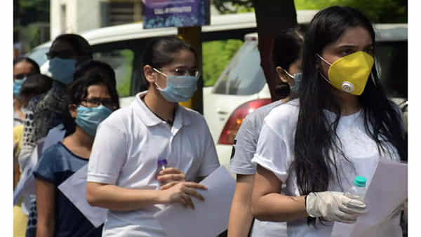 AP Inter exams 2022: ఇంటర్ ప్రాక్టికల్స్పై ఇచ్చిన ఆ ఉత్తర్వులను కొట్టేసిన ఏపీ హైకోర్టు!