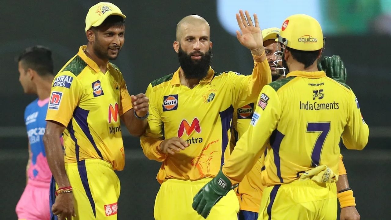 IPL 2022: ధోనీ టీంలో పెరిగిన టెన్షన్.. వీసా దొరకక దూరమైన చెన్నై ఆల్ రౌండర్?