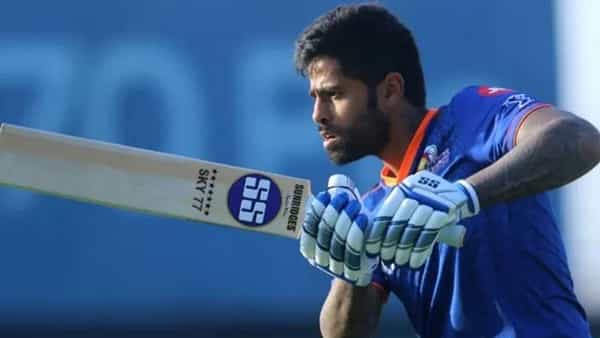 IPL 2022, MI vs DC: రోహిత్ సేనకు ఎదురుదెబ్బ.. తొలి మ్యాచ్కు దూరమైన యంగ్ బ్యాట్స్మెన్..