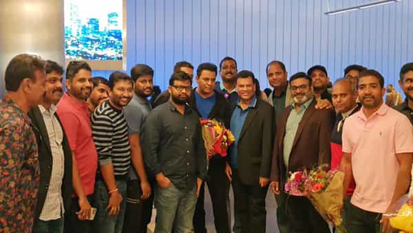 KTR US Tour:పెట్టుబడులే లక్ష్యంగా మంత్రి కేటీఆర్ అమెరికా పర్యటన.. ఘనస్వాగతం పలికిన ప్రవాసీలు