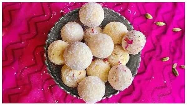 Coconut Ladoo: కొబ్బరి లడ్డు చాలా స్మూత్ గా రుచిగా రావాలంటే.. ఇంట్లో ఇలా చేయండి