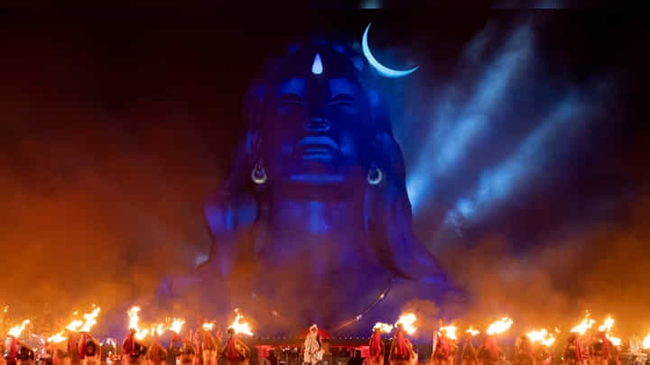 Maha Shivratri 2022: హర హర మహాదేవ శంభోశంకర.. శివనామస్మరణలు.. ప్రతీ చోటా శివరాత్రి శోభ.. Maha Shivratri 2022: హర హర మహాదేవ శంభోశంకర.. శివనామస్మరణలు.. ప్రతీ చోటా శివరాత్రి శోభ..