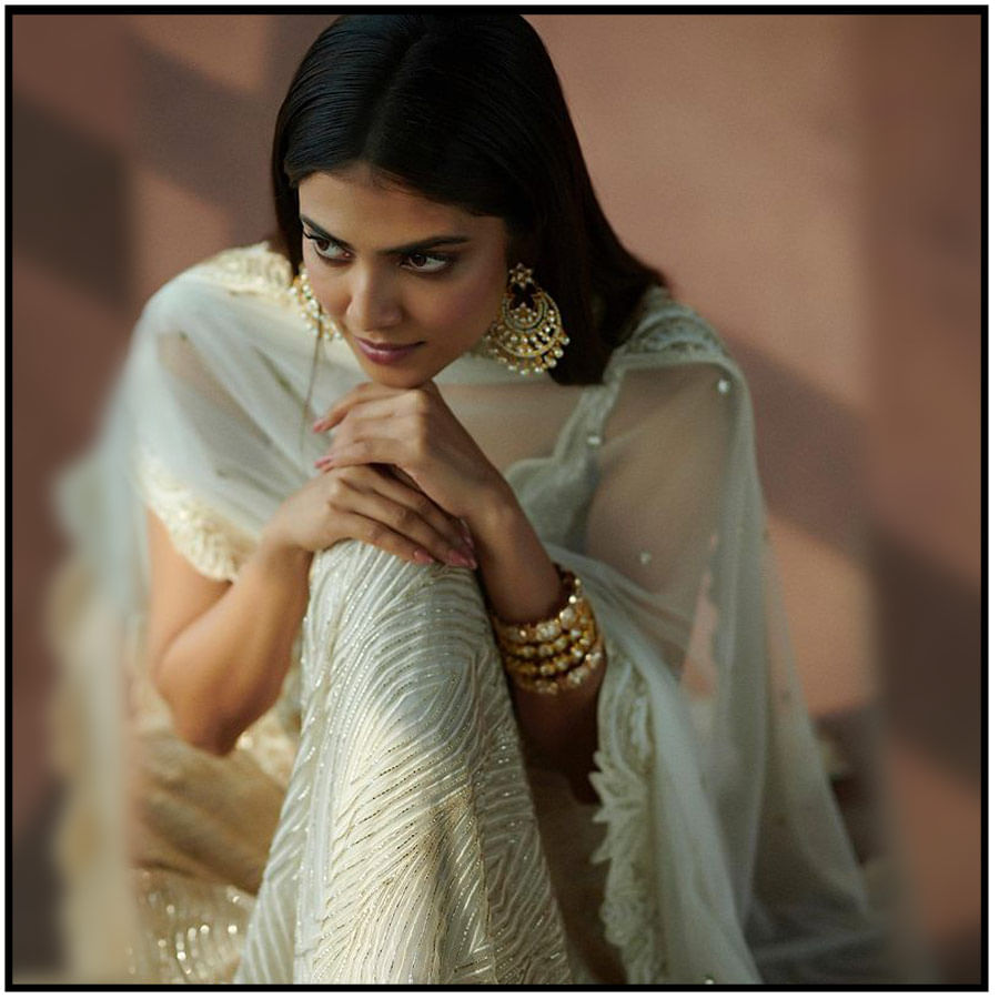 Malavika Mohanan New Photos. Credit by:Malavika Mohanan/Instagram