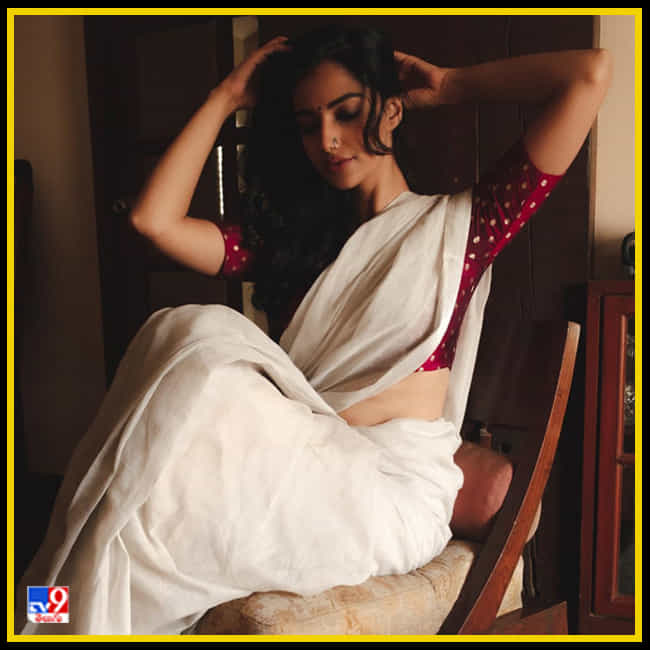 Meenakshi Chaudhary New Photos. Credit by:Meenakshi Chaudhary/Instagram