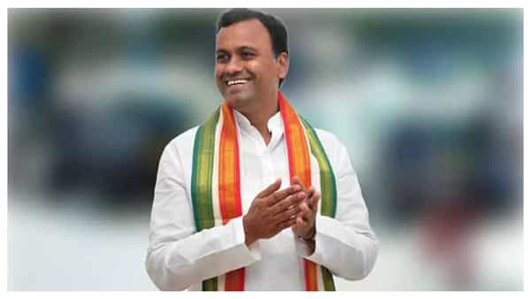MLA Komatireddy: ఎమ్మెల్యే కోమటిరెడ్డి కాంగ్రెస్లోనే ఉన్నట్టా? బీజేపీలోకి వెళ్తున్నట్టా?