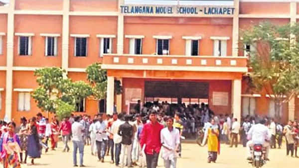 TS Model Schools: విద్యార్థులకు అలెర్ట్.. మోడల్ స్కూళ్లల్లో ప్రవేశాల దరఖాస్తుకు ఇవాళే చివరి తేదీ.. వివరాలివే..