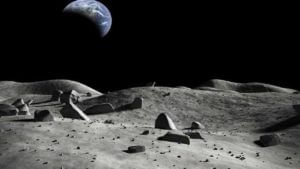 Moon Surface: చంద్రుడికి ముప్పు.. ఉపరితలాన్ని ఢీకొట్టనున్న 3 టన్నుల వ్యర్థాలు..!