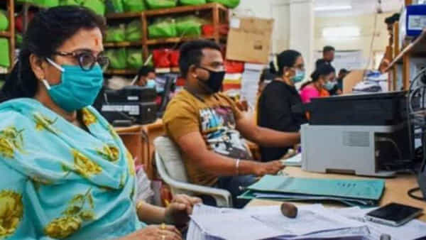 New Wage Code: ఉద్యోగులకు గుడ్న్యూస్.. త్వరలో కొత్త వేతన కోడ్ అమలు..!