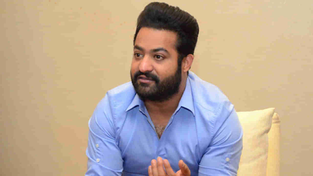 Jr NTR : తారక్ ఫోన్‌లో ఎక్కువగా ప్లే అయ్యే సాంగ్ ఏంటో తెలుసా.. పాట పాడి వినిపించిన యంగ్ టైగర్