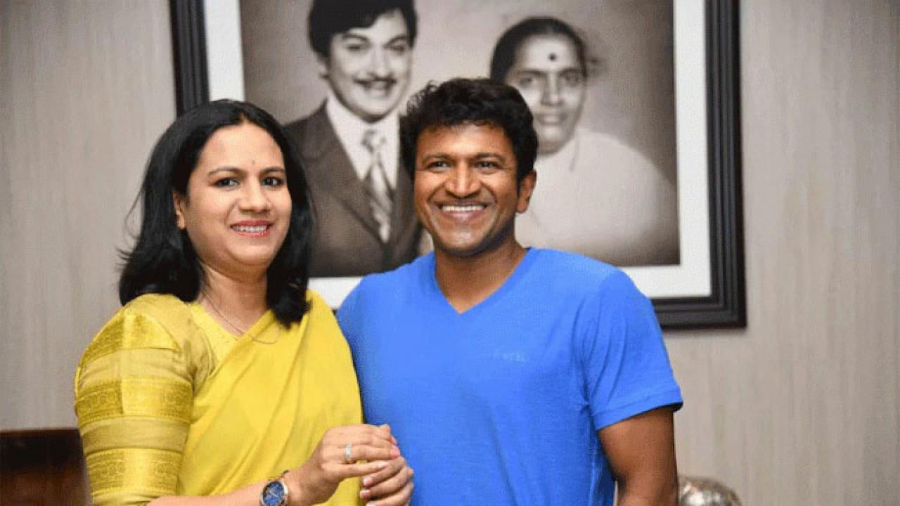 Puneeth Rajkumar: అందుకే నేను పునీత్‌ చివరి సినిమాకు వెళ్లలేదు.. జేమ్స్‌ చిత్రంపై అప్పు సతీమణి అశ్విని ఎమోషనల్‌..