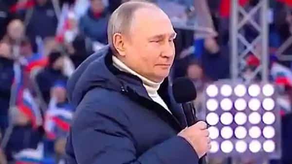 Putin Dress: ‘వార్’లోనే కాదు.. ‘వేరింగ్’లోనూ ‘తగ్గేదే లే’ అంటున్న పుతిన్.. 10 లక్షల విలువైన..