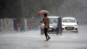Hyderabad Rains: భాగ్యనగర వాసులను పకరించిన వరుణుడు.. చల్లబడిన నగరం.. రేపు కూడా వర్షాలు కురిసే అవకాశం