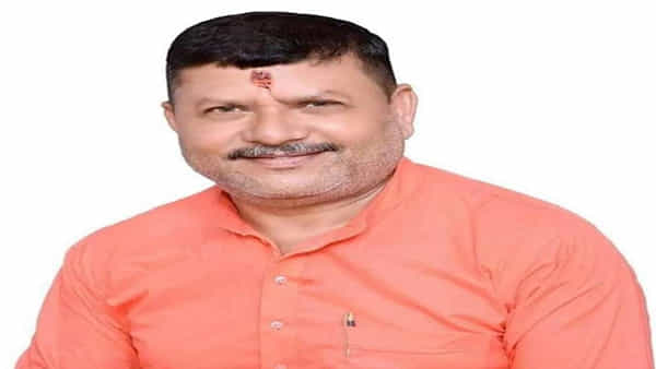 Yogi Cabinet: ఒకప్పుడు సైకిళ్లకు పంక్చర్లు వేసుకునే వ్యక్తి.. నేడు యోగి సర్కార్లో మినిస్టర్.. అతని పొలిటికల్ హిస్టరీ ఇది..