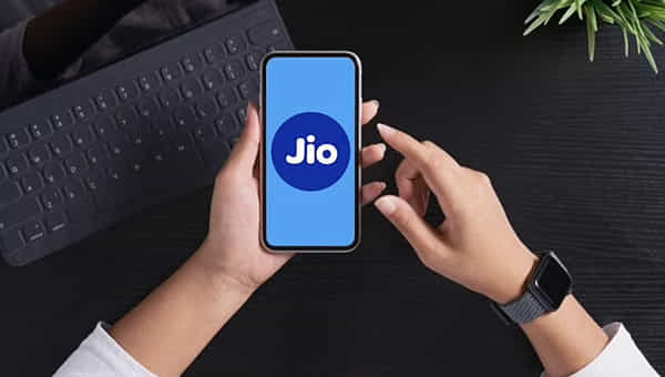JIO: కస్టమర్ల కోసం జియో మరో సరికొత్త ప్లాన్.. 6 GB హైస్పీడ్ డేటా, 100 SMSలు, అపరిమిత కాల్స్.. ధర ఎంతంటే..