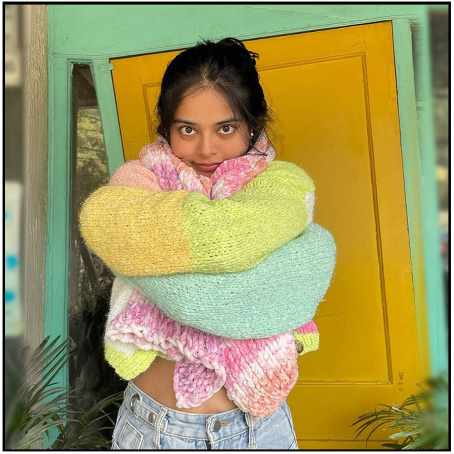 Riddhi Kumar New Photos. Credit by:Riddhi Kumar/Instagram