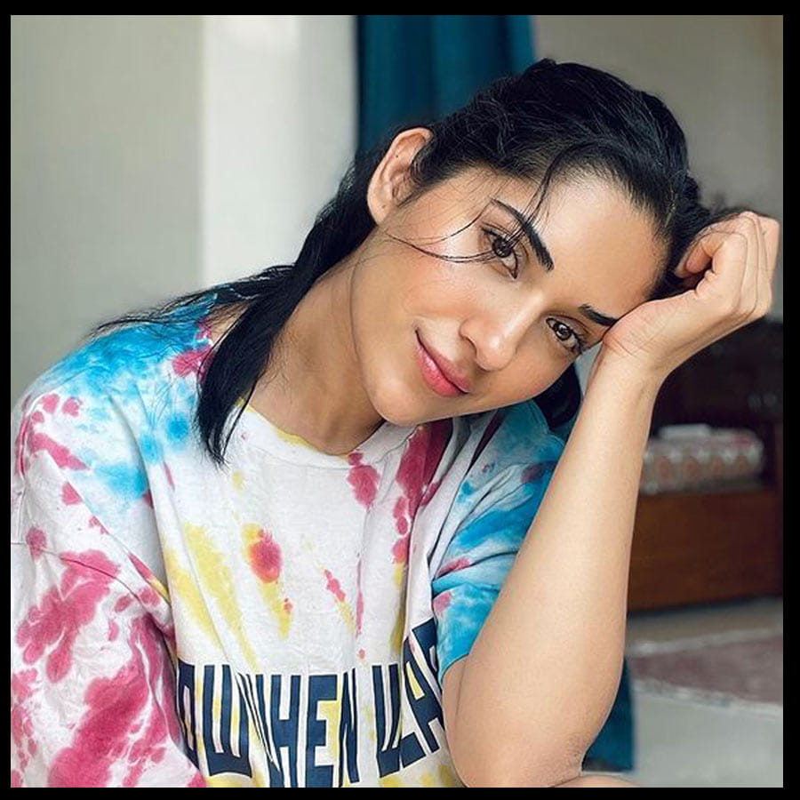 Ruhani Sharma New Photos. Credit by:Ruhani Sharma/Instagram