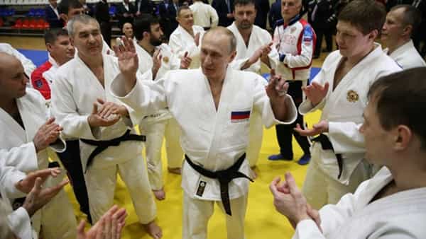 Russia Ukraine Crisis: పుతిన్కు షాకిచ్చిన వరల్డ్ టైక్వాండో.. బ్లాక్ బెల్ట్ వెనక్కు..
