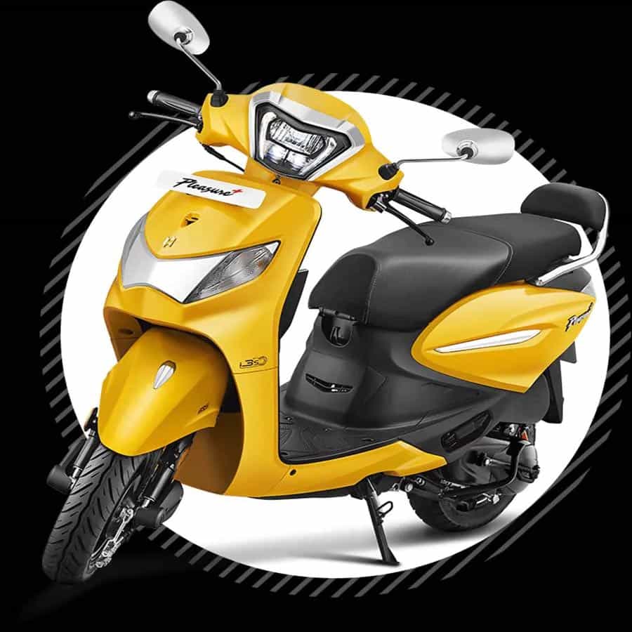 హీరో ప్లెజర్ ప్లస్, రూ. 62-71 వేలు: హీరో మోటోకార్ప్ ప్లెజర్ శ్రేణిలో కొన్ని సంవత్సరాలుగా అనేక మార్పులు వచ్చాయి. సరసమైన ధరలో లభించే ఈ స్కూటర్లో 110.9 సిసి సింగిల్ ఇంజన్ అమర్చారు. ఇది 8.2 PS, 8.7 Nm టార్క్ను ఉత్పత్తి చేయగలదు.