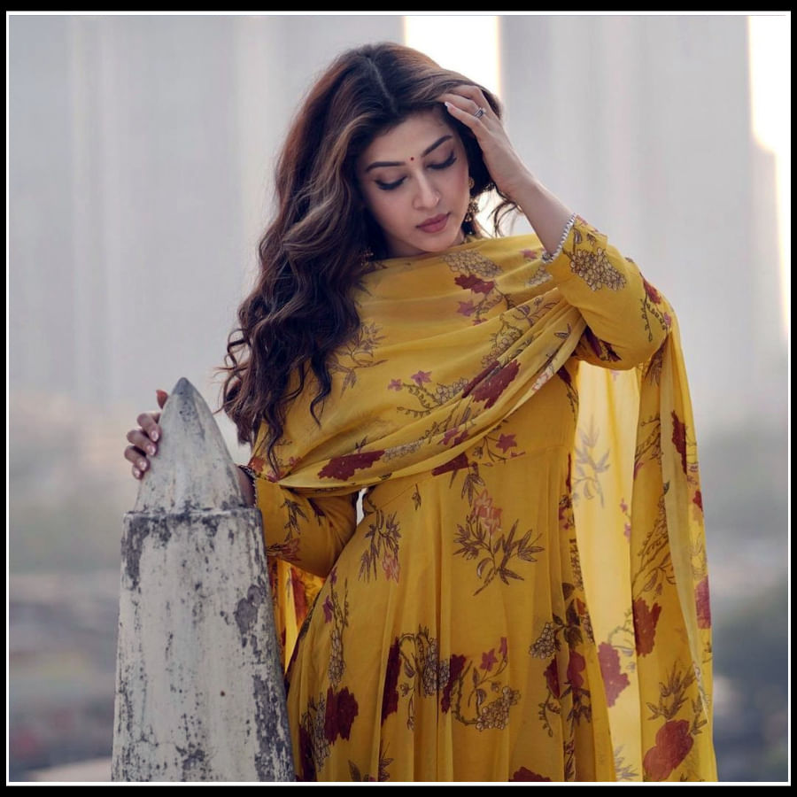 కుర్రకారుకు దగ్గరవుతున్న సోనారిక..