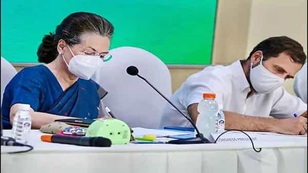 Congress: 5 రాష్ట్రాల ఓటమితో కాంగ్రెస్లో మొదలైన ప్రక్షాళన.. పీసీసీ అధ్యక్షుల రాజీనామాలు కోరిన సోనియా!