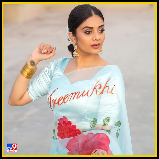 Sreemukhi New Photos. Credit by:Sreemukhi/Instagram