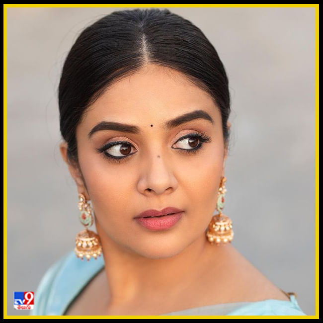 Sreemukhi New Photos. Credit by:Sreemukhi/Instagram