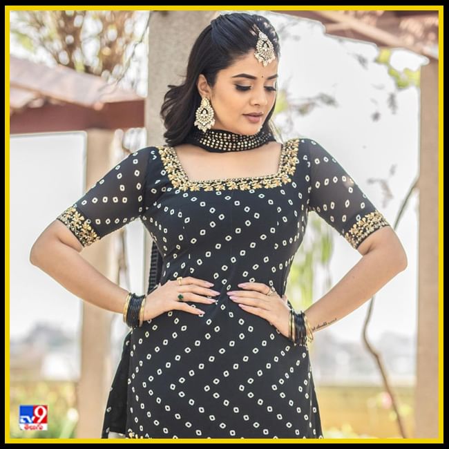 Sreemukhi New Photos. Credit by:Sreemukhi/Instagram