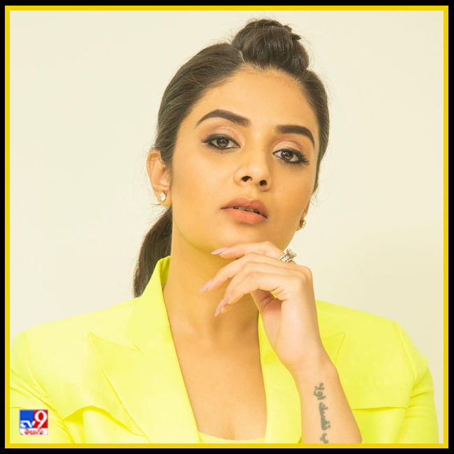 Sreemukhi New Photos. Credit by:Sreemukhi/Instagram